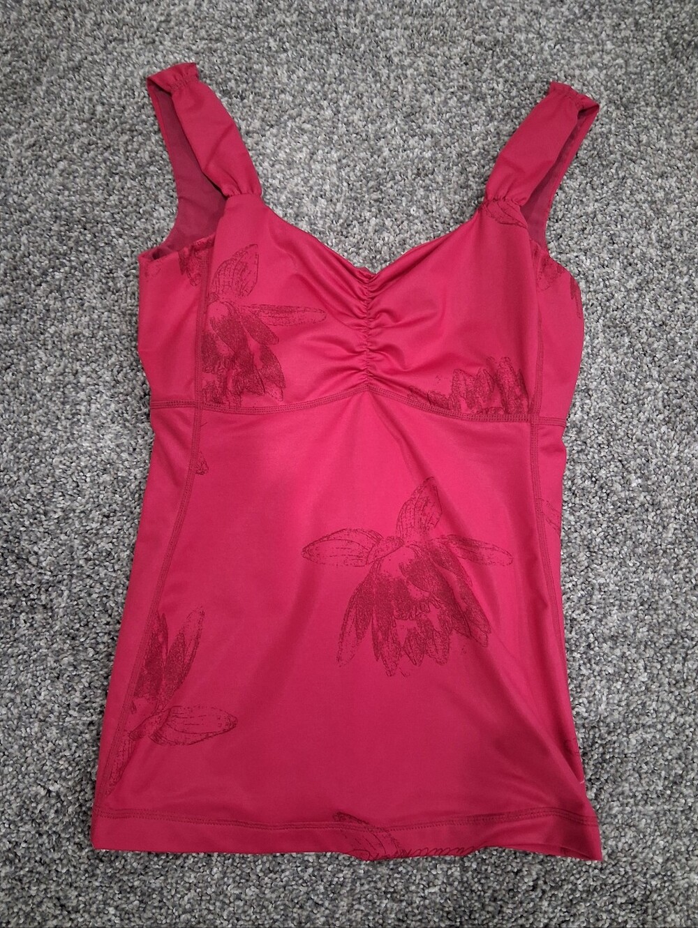Vintage Lululemon Aria Tank II Workout Top W Sweetheart Neckline Size 6